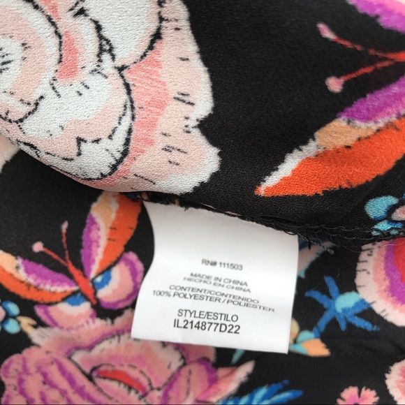 Lily White Floral Halter - Picture 5 of 5